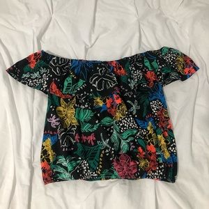 ARIZONA JEAN CO.  Off Shoulder Top 💫